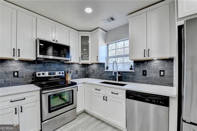 1318 Cascade View Drive, Grayson, GA 30017