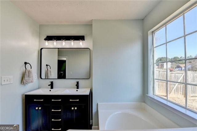 1318 Cascade View Drive, Grayson, GA 30017