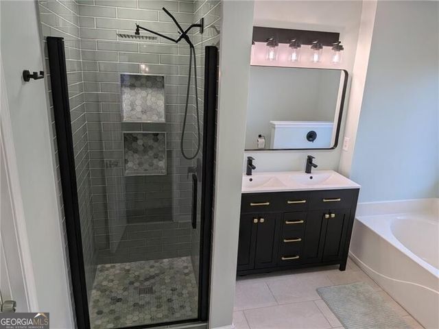 1318 Cascade View Drive, Grayson, GA 30017