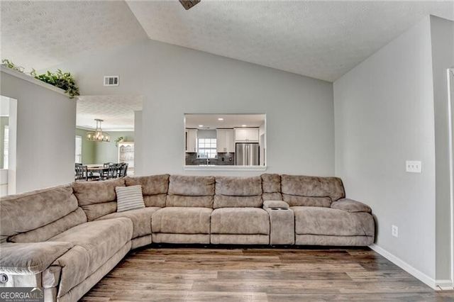 1318 Cascade View Drive, Grayson, GA 30017