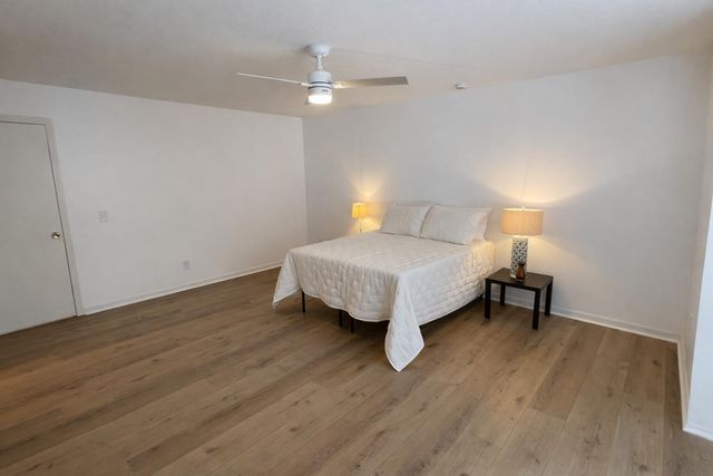 233 Washington Avenue, Plainwell City, MI 49080