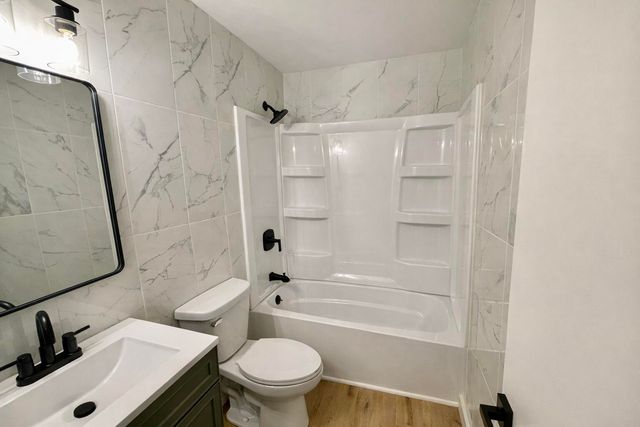 233 Washington Avenue, Plainwell City, MI 49080