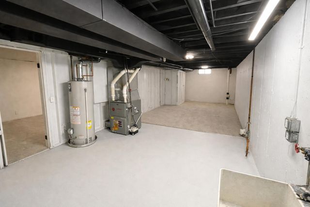 233 Washington Avenue, Plainwell City, MI 49080