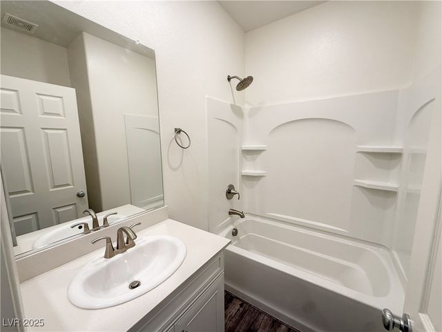 8011 Cavazzo Avenue, Las Vegas, NV 89178