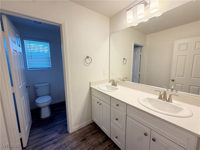 8011 Cavazzo Avenue, Las Vegas, NV 89178