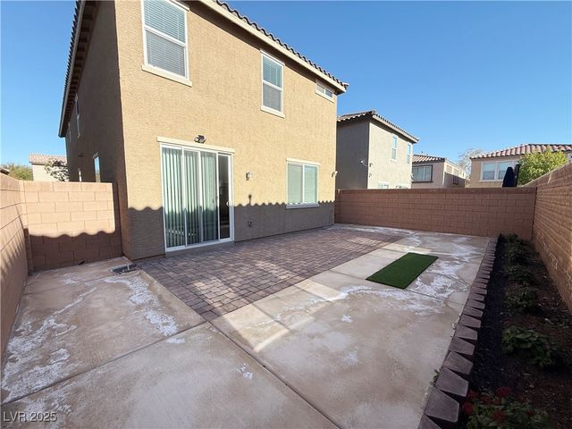 8011 Cavazzo Avenue, Las Vegas, NV 89178