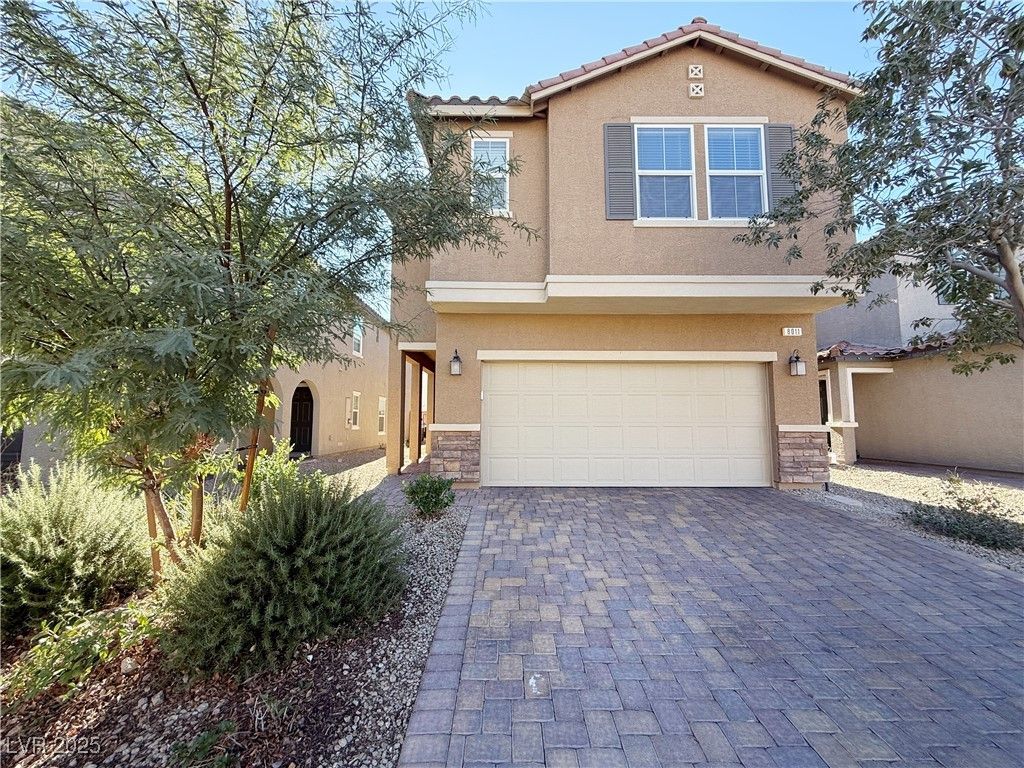 8011 Cavazzo Avenue, Las Vegas, NV 89178