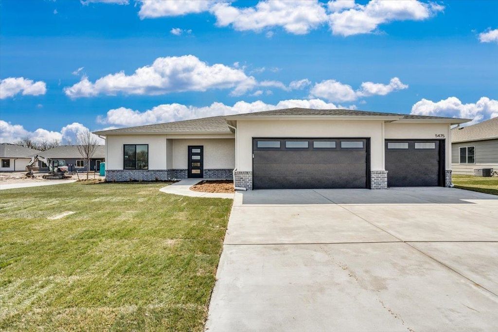 5475 Briskbay St., Maize, KS 67101