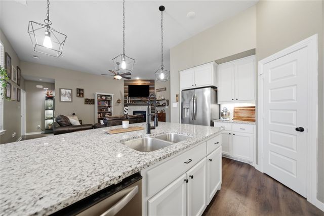 2127 Mossbrook Drive, Royse City, TX 75189