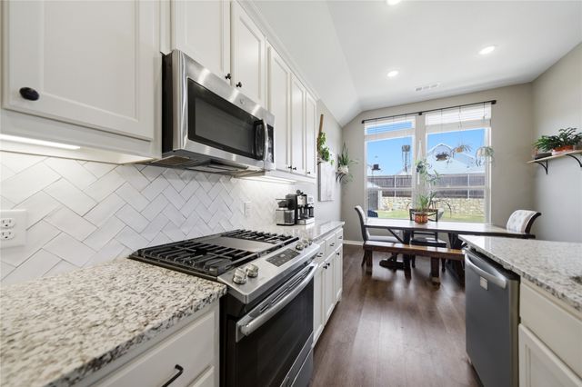 2127 Mossbrook Drive, Royse City, TX 75189