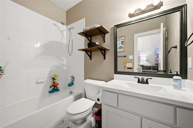 2127 Mossbrook Drive, Royse City, TX 75189