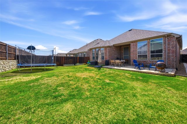 2127 Mossbrook Drive, Royse City, TX 75189