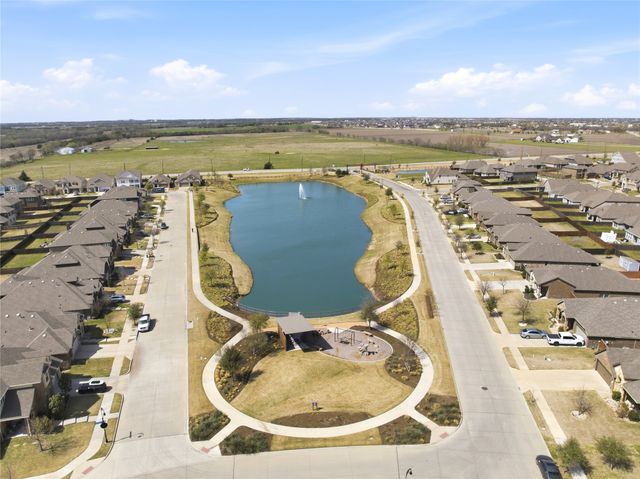 2127 Mossbrook Drive, Royse City, TX 75189