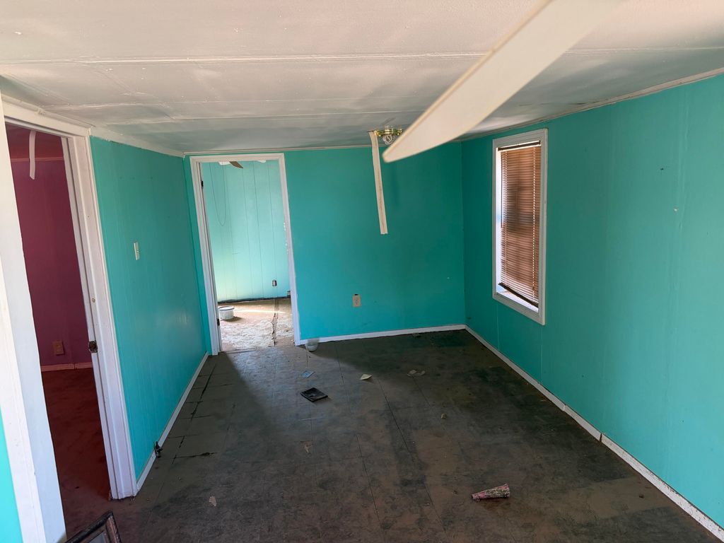 Image 4 of property listing at 17279 Bledsoe Road, San Angelo, TX 76905