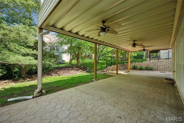 740 Stonebluff Court, Chesterfield, MO 63005