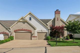 740 Stonebluff Court, Chesterfield, MO 63005