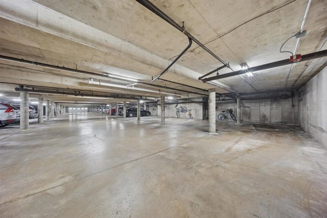 1405 E Central Road 118C, Arlington Heights, IL 60005