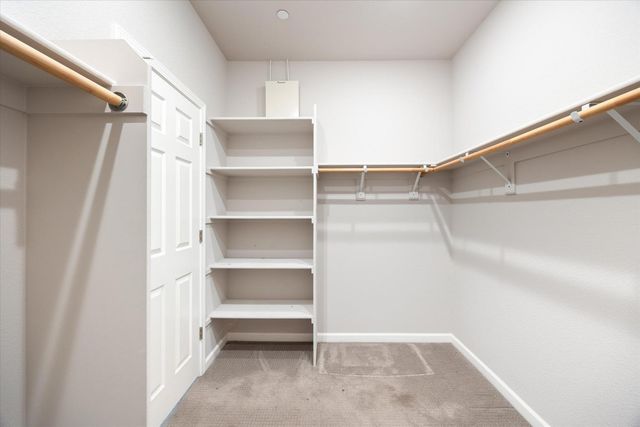 1033 Makeway St, Roseville, CA 95747