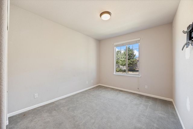 1033 Makeway St, Roseville, CA 95747