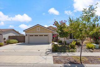 1033 Makeway St, Roseville, CA 95747