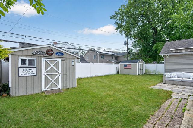39 Boat Lane, Levittown, NY 11756