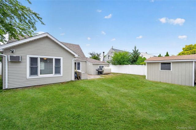 39 Boat Lane, Levittown, NY 11756