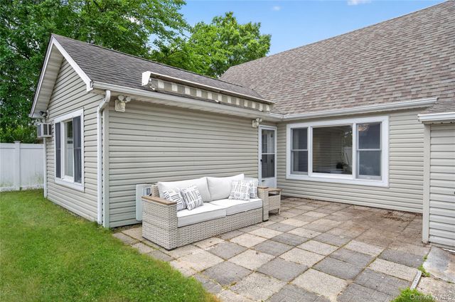 39 Boat Lane, Levittown, NY 11756