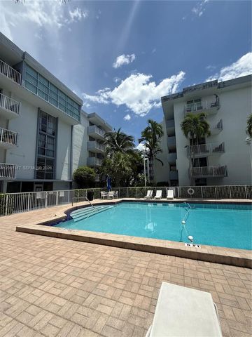 1801 S Treasure Drive 115, North Bay Village, FL 33141