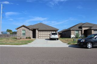 2306 Sky Crest Dr, Corpus Christi, TX 78418