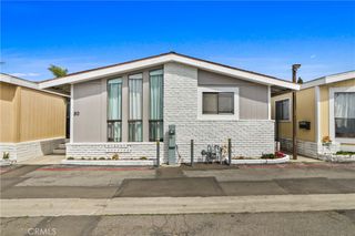 327 W Wilson 80, Costa Mesa, CA 92627