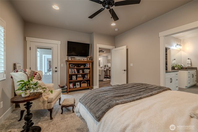 211 21st Street NW, East Wenatchee, WA 98802