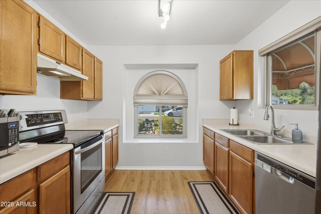 8839 W BLUEFIELD Avenue, Peoria, AZ 85382
