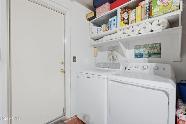 8839 W BLUEFIELD Avenue, Peoria, AZ 85382