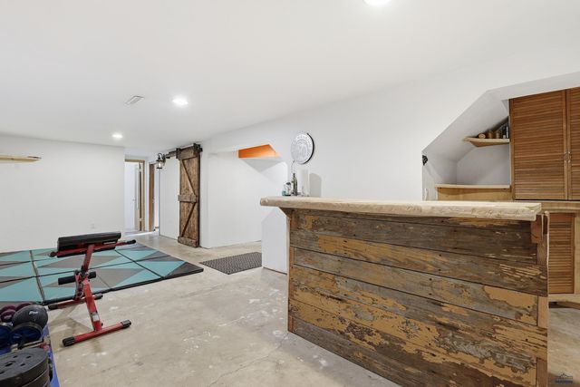 19 SURFWOOD DR, Rapid City, SD 57701