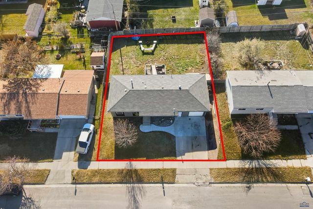 19 SURFWOOD DR, Rapid City, SD 57701