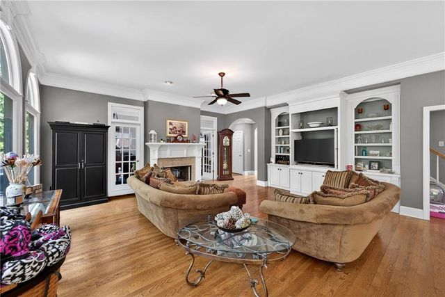 1029 Laurel Grove Court, Suwanee, GA 30024