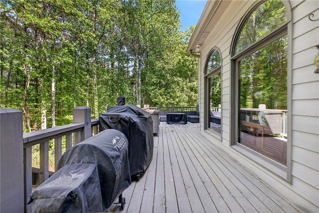 1029 Laurel Grove Court, Suwanee, GA 30024