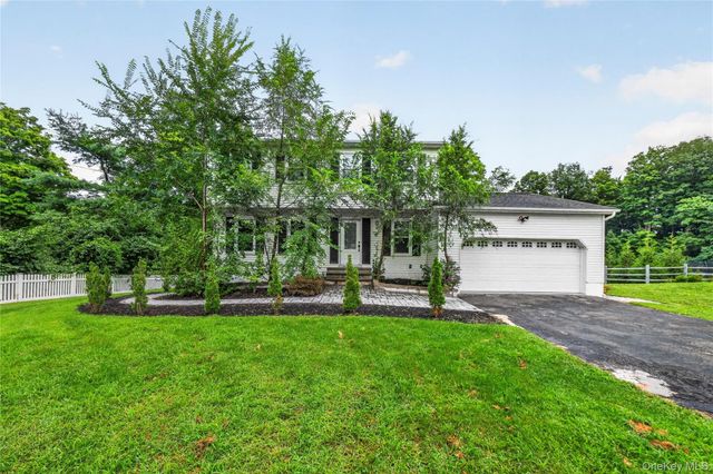 2 Pellbridge Drive, Hopewell Junction, NY 12533