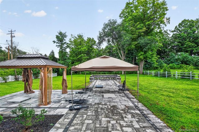 2 Pellbridge Drive, Hopewell Junction, NY 12533