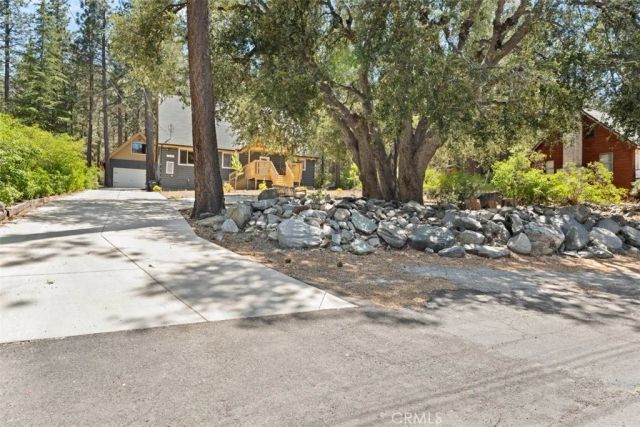 1535 Linnet, Wrightwood, CA 92397