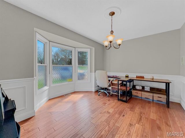 9463 Easy Street, Hillsboro, MO 63050