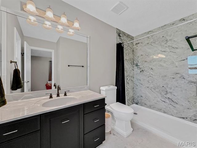 9463 Easy Street, Hillsboro, MO 63050