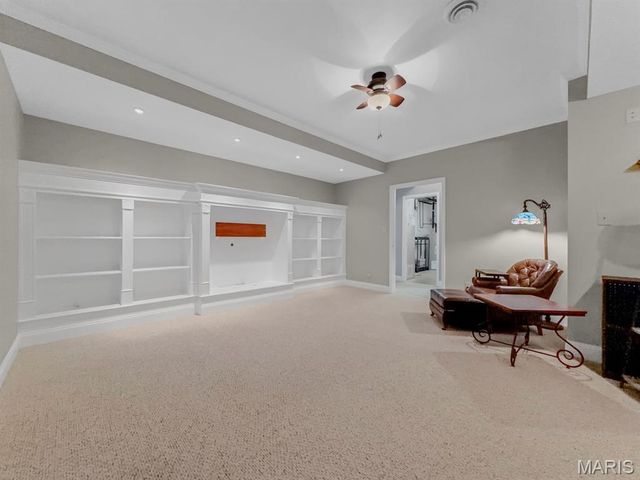 9463 Easy Street, Hillsboro, MO 63050