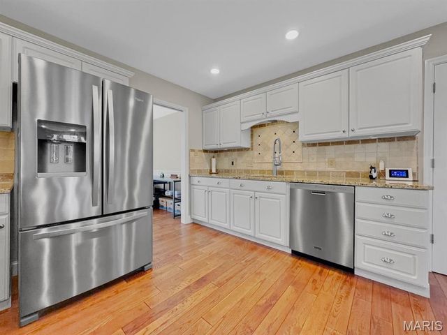 9463 Easy Street, Hillsboro, MO 63050