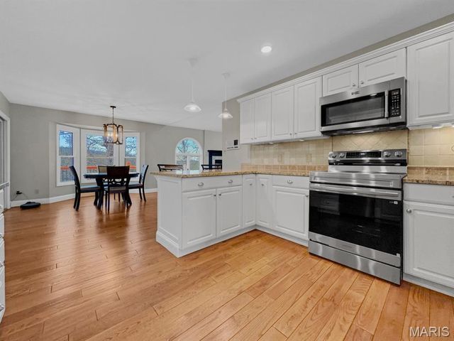 9463 Easy Street, Hillsboro, MO 63050