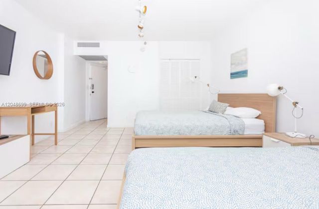 5445 Collins Ave 1108, Miami Beach, FL 33140