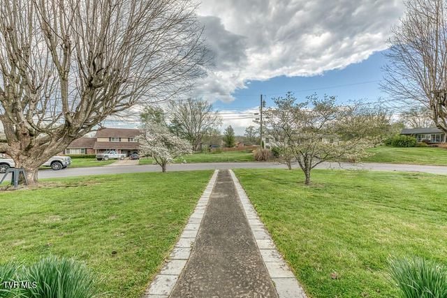 1805 Broadmoor Road, Johnson City, TN 37604