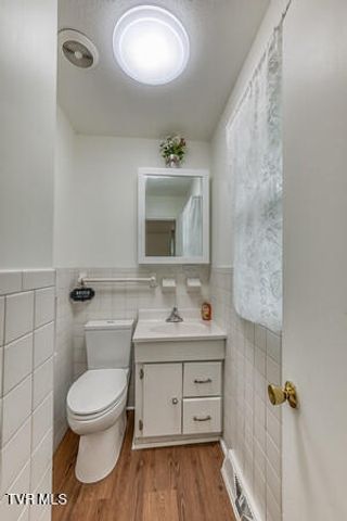 1805 Broadmoor Road, Johnson City, TN 37604