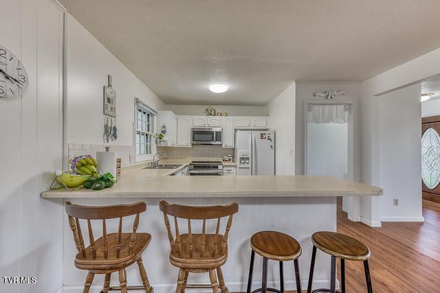 1805 Broadmoor Road, Johnson City, TN 37604