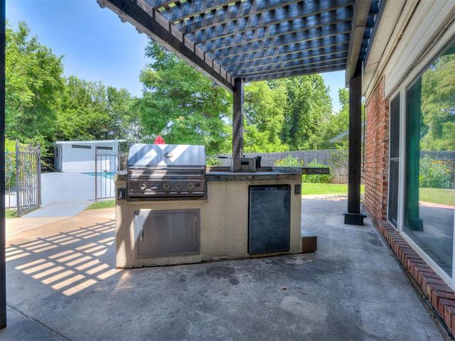 504 Jean Marie Drive, Norman, OK 73069